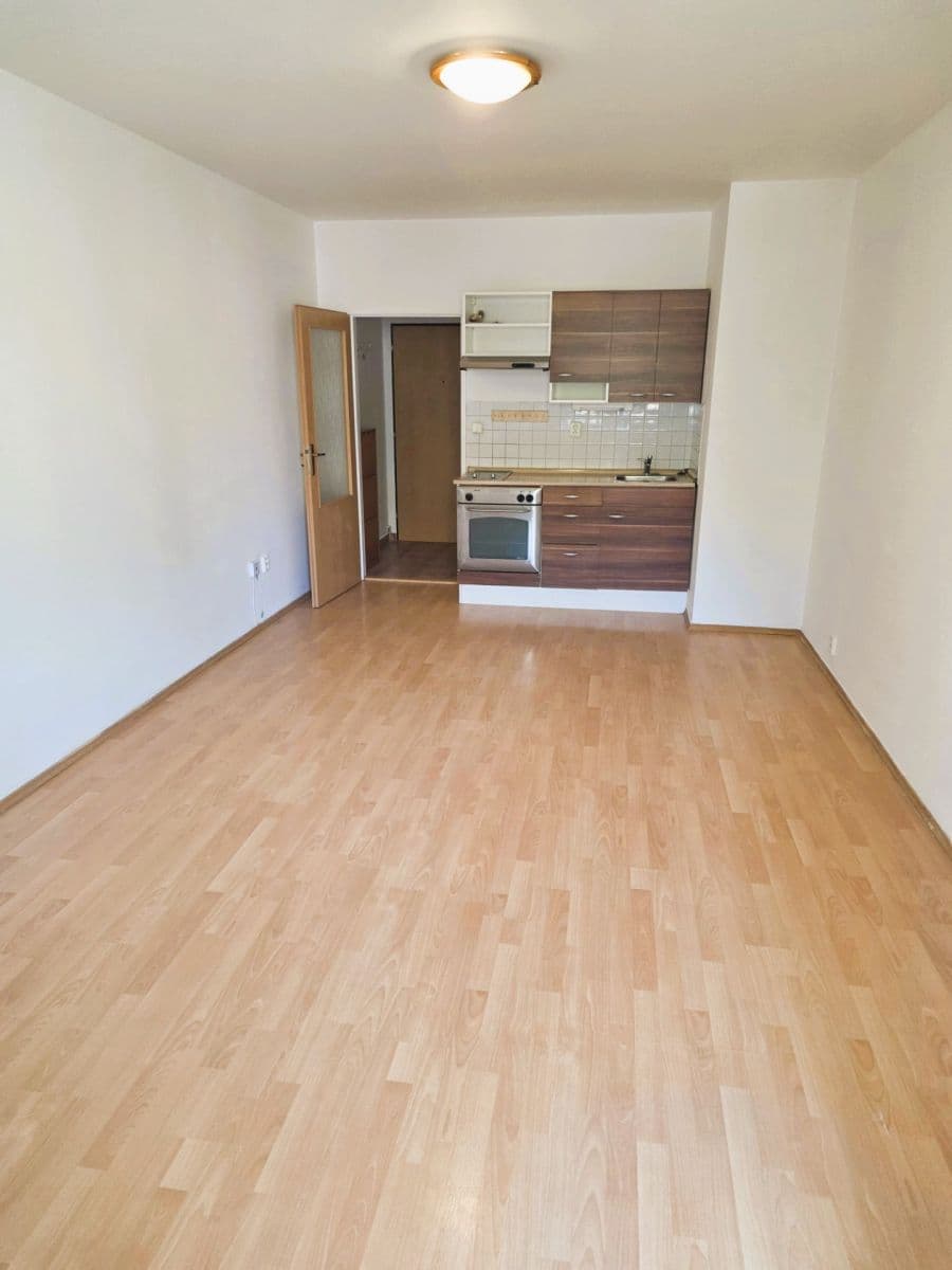 Prodej bytu 1+kk 28 m², gen. Píky, Olomouc, Olomoucký kraj Prodej bytu 1+kk 28 m², gen. Píky, Olomouc, Olomoucký kraj