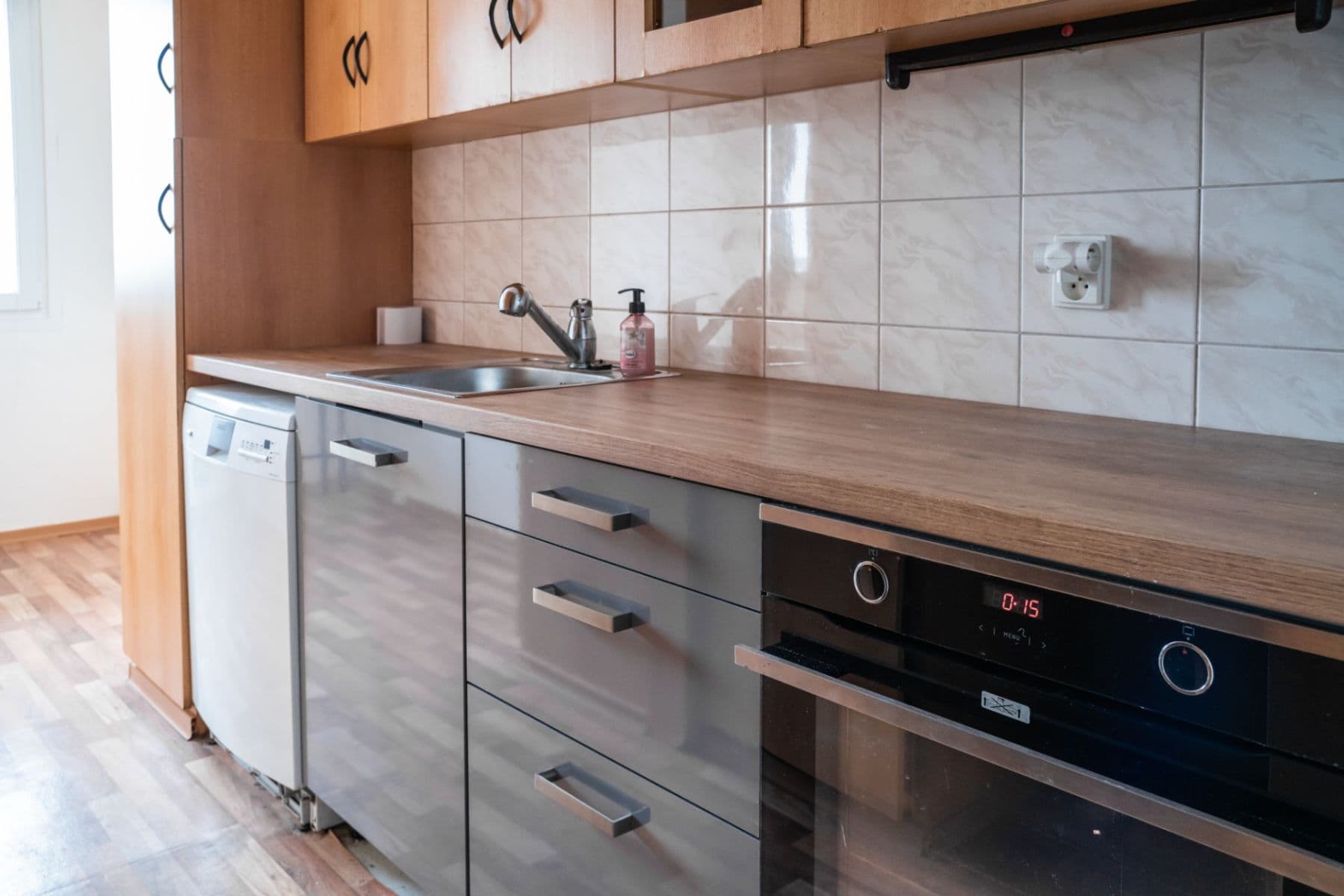 Prodej bytu 3+1 72 m², Daškova, Praha, Praha Prodej bytu 3+1 72 m², Daškova, Praha, Praha