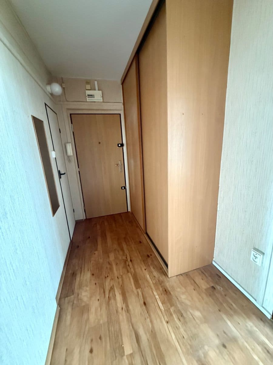 Prodej bytu 3+1 64 m², Severní, Hradec Králové, Královéhradecký kraj Prodej bytu 3+1 64 m², Severní, Hradec Králové, Královéhradecký kraj