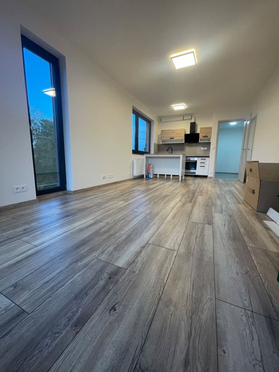 Pronájem bytu 1+kk 38 m², Pražská, Písek, Jihočeský kraj Pronájem bytu 1+kk 38 m², Pražská, Písek, Jihočeský kraj