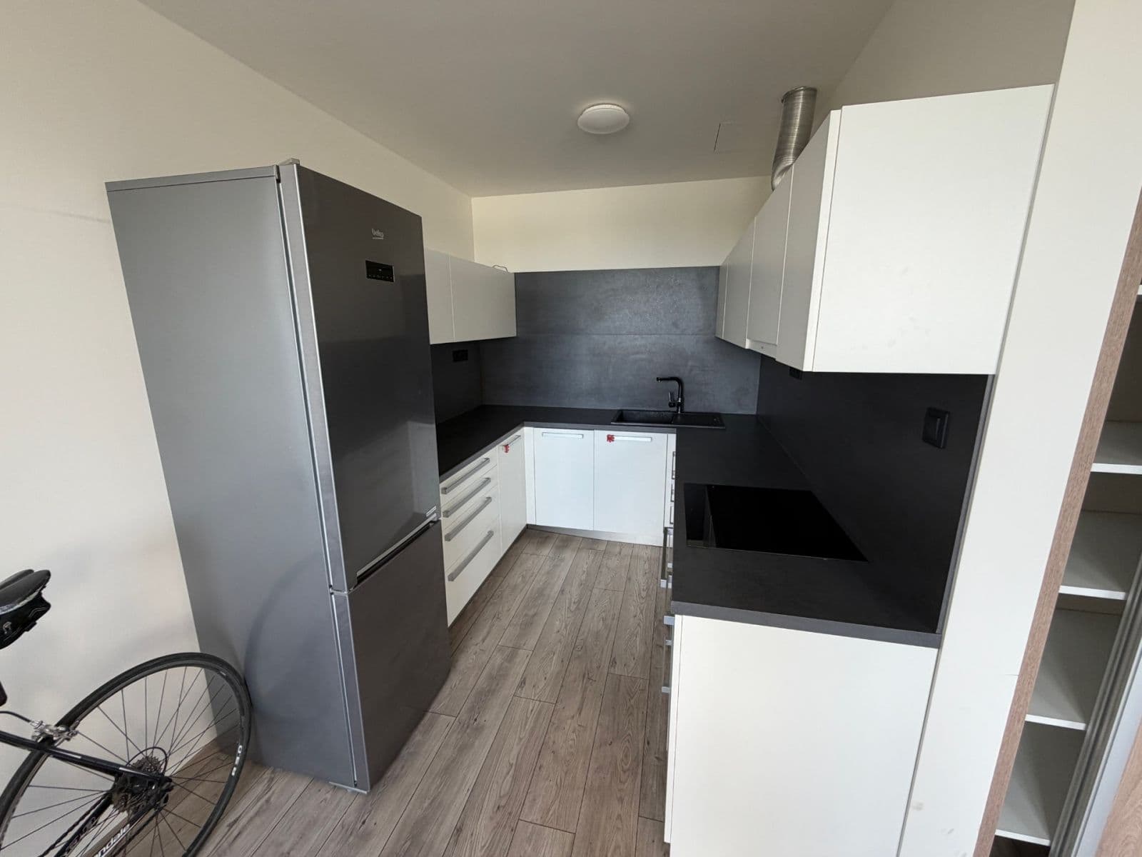 Pronájem bytu 2+kk 52 m², Limuzská, Praha, Praha Pronájem bytu 2+kk 52 m², Limuzská, Praha, Praha