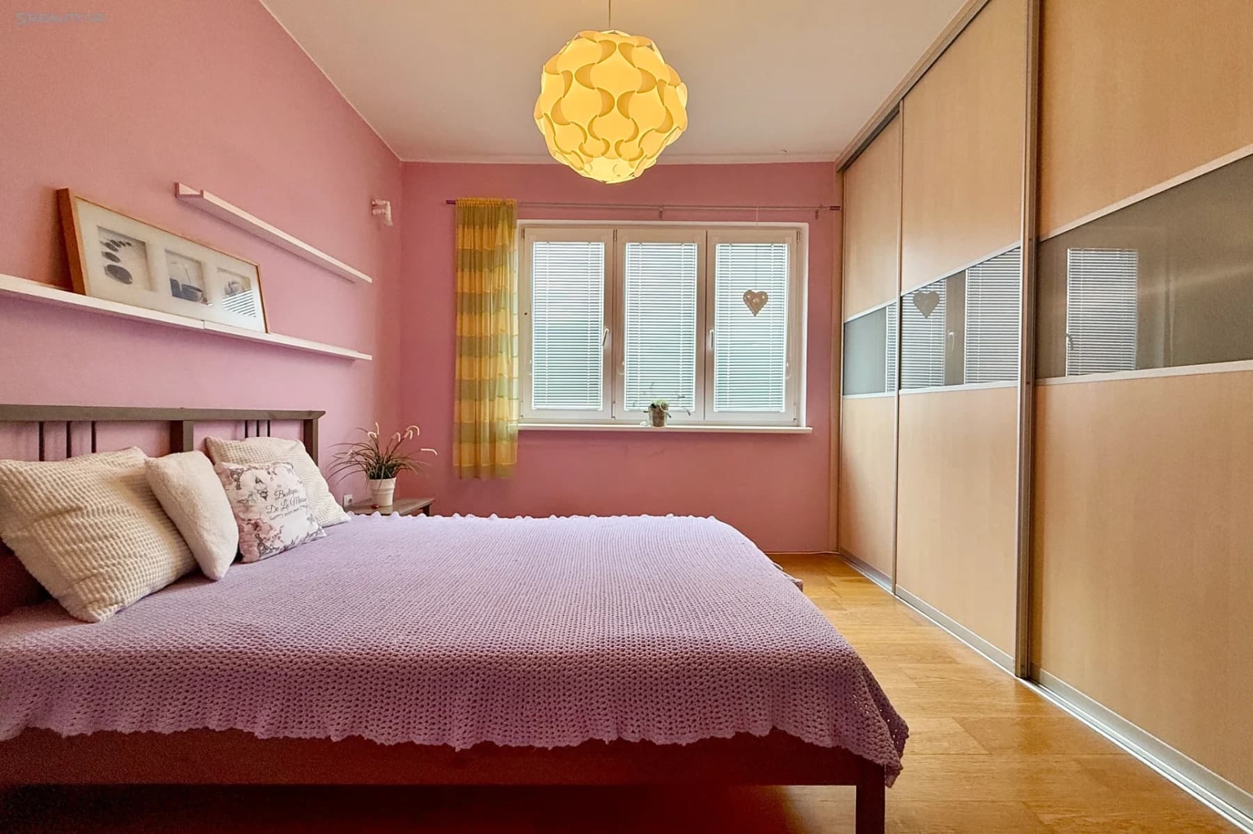 Pronájem bytu 3+1 75 m², Padělky VIII, Zlín, Zlínský kraj Pronájem bytu 3+1 75 m², Padělky VIII, Zlín, Zlínský kraj