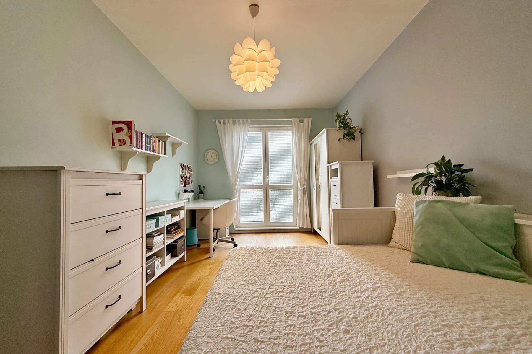 Pronájem bytu 3+1 75 m², Padělky VIII, Zlín, Zlínský kraj Pronájem bytu 3+1 75 m², Padělky VIII, Zlín, Zlínský kraj