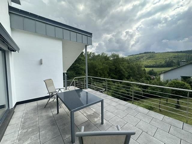 Prodej domu 214 m², pozemek 2.250 m², Lüdenscheid, Severní Porýní-Vestfálsko Prodej domu 214 m², pozemek 2.250 m², Lüdenscheid, Severní Porýní-Vestfálsko