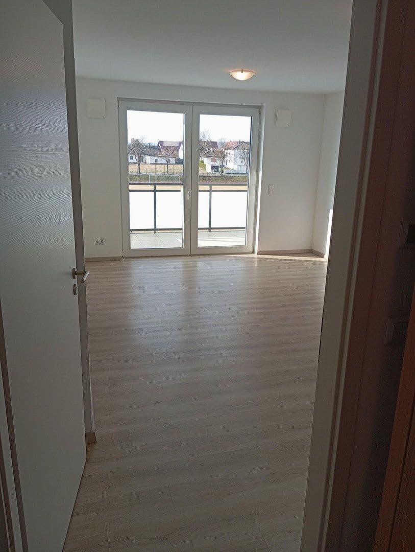 Pronájem bytu 2+1 65 m², Rathausplatz 3, Ebersdorf b.Coburg, Bavorsko Pronájem bytu 2+1 65 m², Rathausplatz 3, Ebersdorf b.Coburg, Bavorsko
