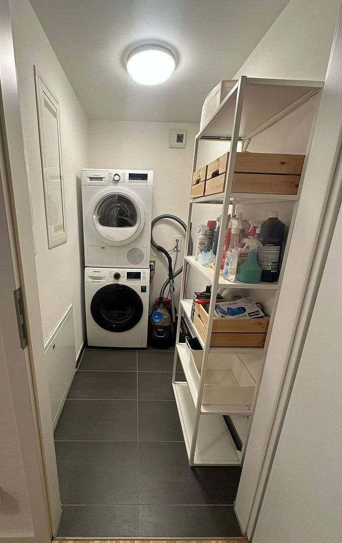 Pronájem bytu 2+1 62 m², Fritz-Bauer-Str. 21, Bonn, Severní Porýní-Vestfálsko Pronájem bytu 2+1 62 m², Fritz-Bauer-Str. 21, Bonn, Severní Porýní-Vestfálsko