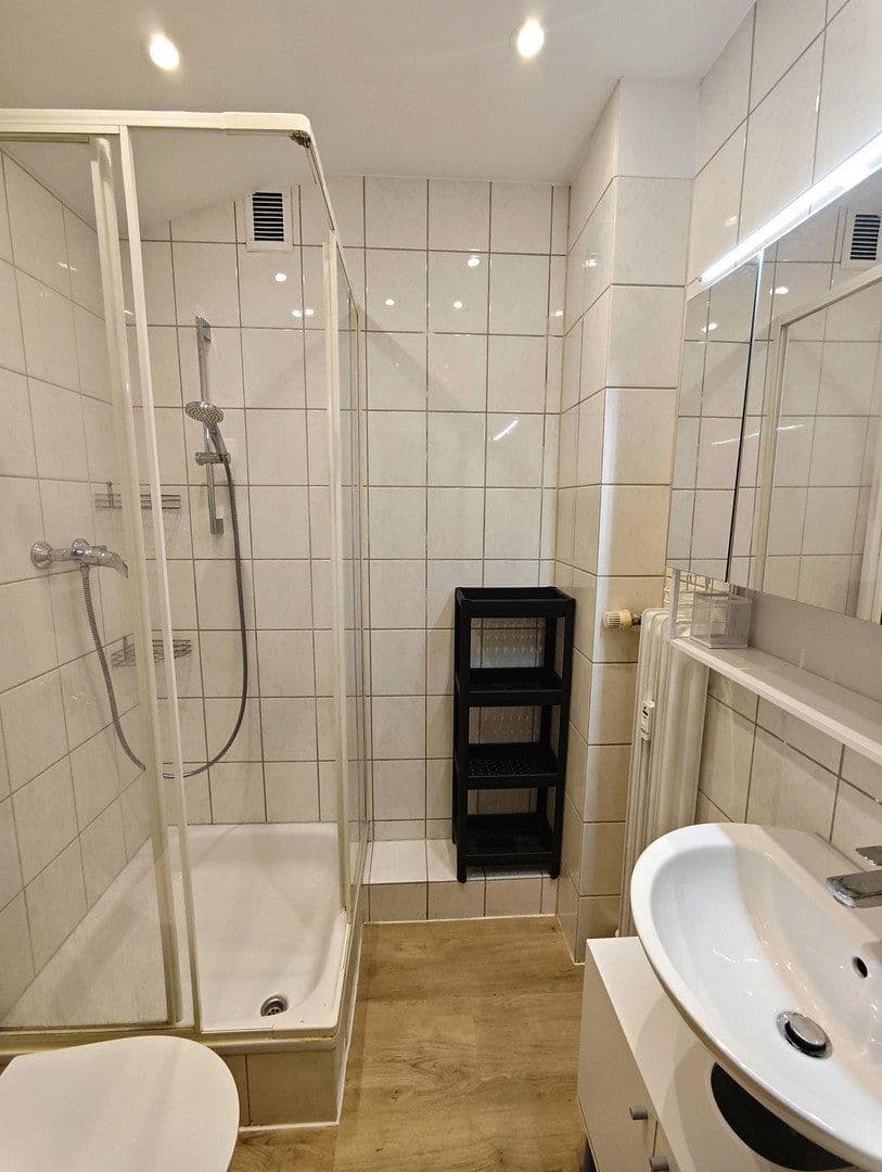 Pronájem bytu 1+1 33 m², Augustaanlage 40, Mannheim, Bádensko-Württembersko Pronájem bytu 1+1 33 m², Augustaanlage 40, Mannheim, Bádensko-Württembersko