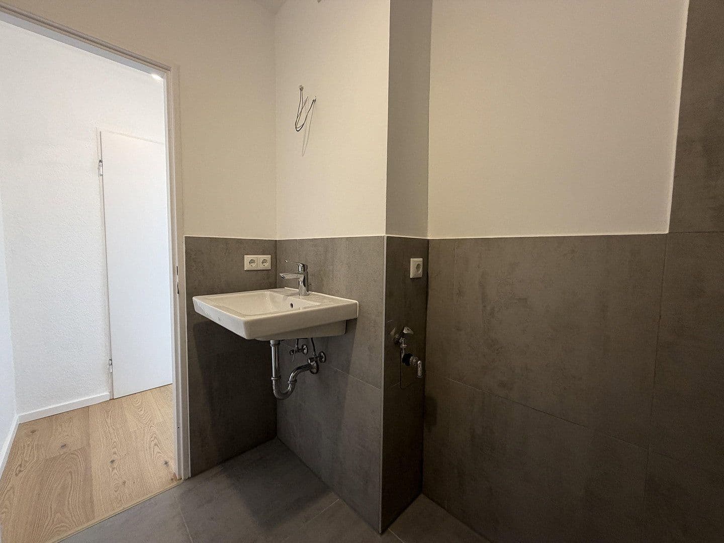 Pronájem bytu 1+1 33 m², Zeil 39, Frankfurt am Main, Hessen Pronájem bytu 1+1 33 m², Zeil 39, Frankfurt am Main, Hessen