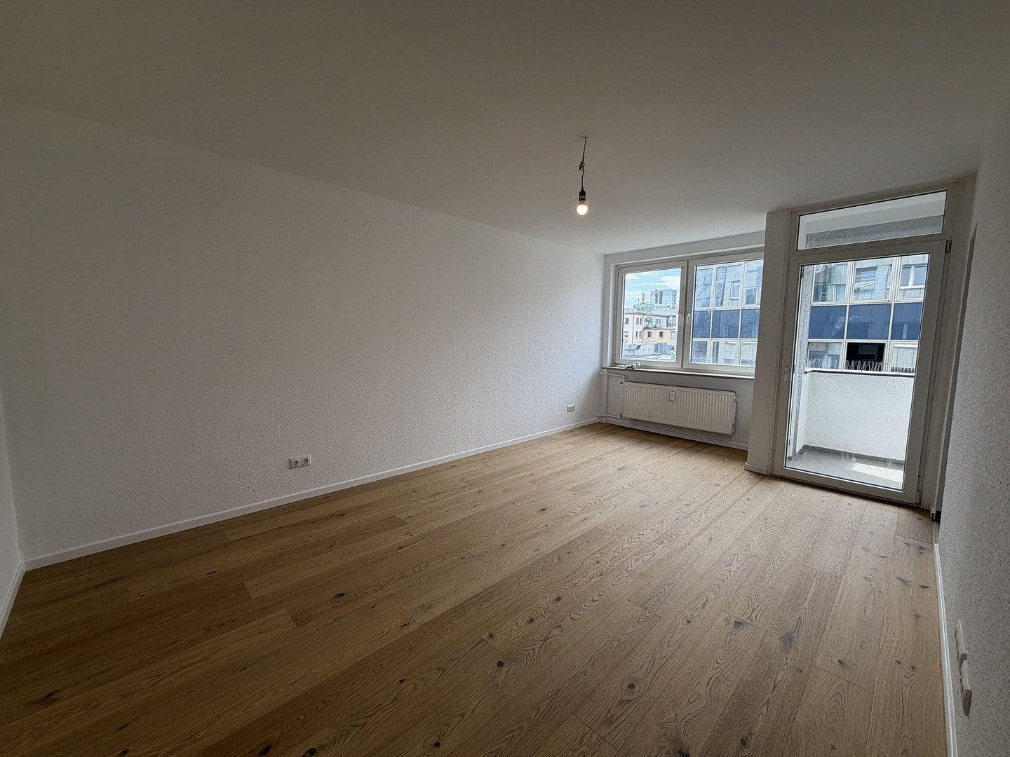 Pronájem bytu 1+1 33 m², Zeil 39, Frankfurt am Main, Hessen Pronájem bytu 1+1 33 m², Zeil 39, Frankfurt am Main, Hessen