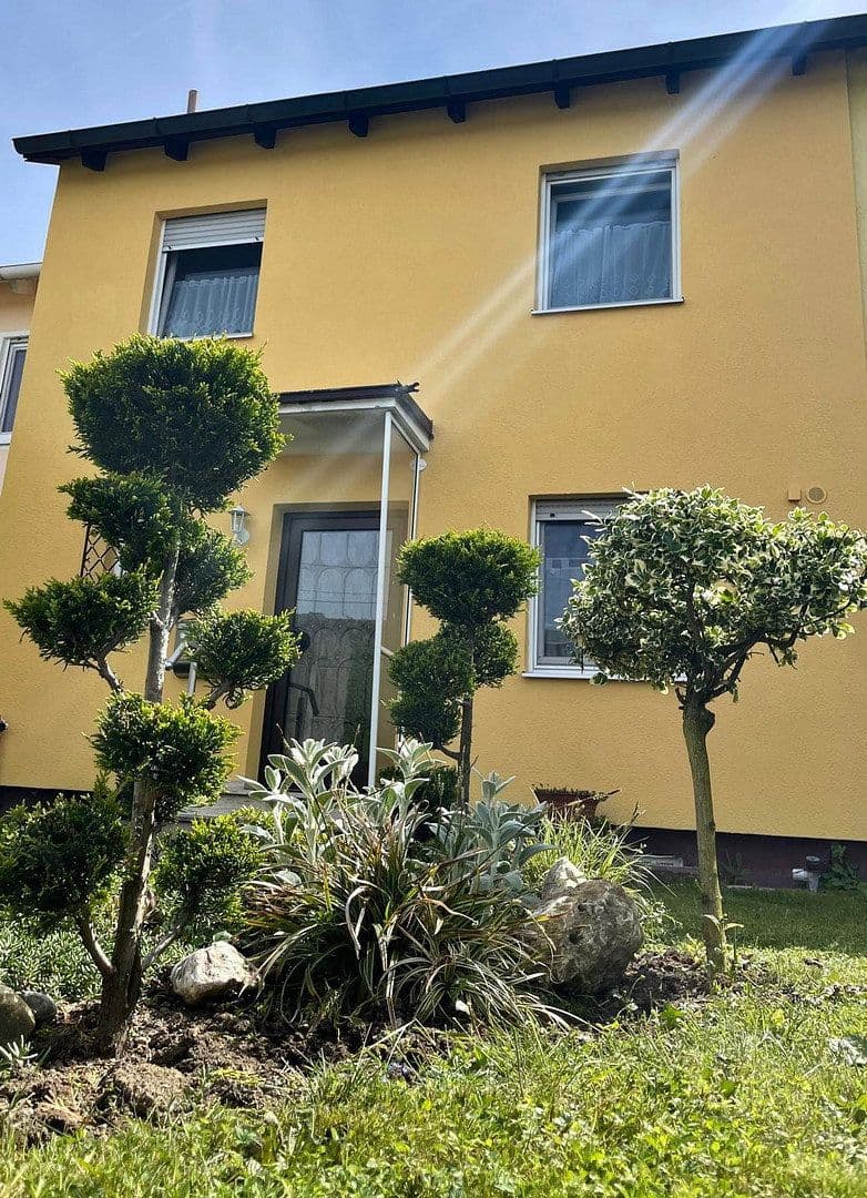 Prodej domu 135 m², pozemek 312 m², Kirchseeoner Weg 51, Kirchseeon, Bavorsko Prodej domu 135 m², pozemek 312 m², Kirchseeoner Weg 51, Kirchseeon, Bavorsko