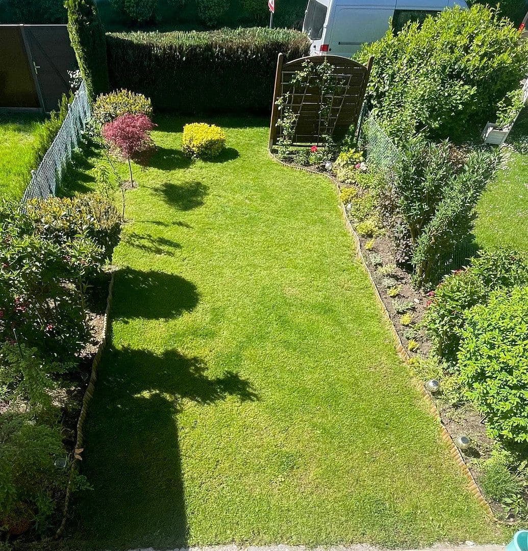 Prodej domu 135 m², pozemek 312 m², Kirchseeoner Weg 51, Kirchseeon, Bavorsko Prodej domu 135 m², pozemek 312 m², Kirchseeoner Weg 51, Kirchseeon, Bavorsko