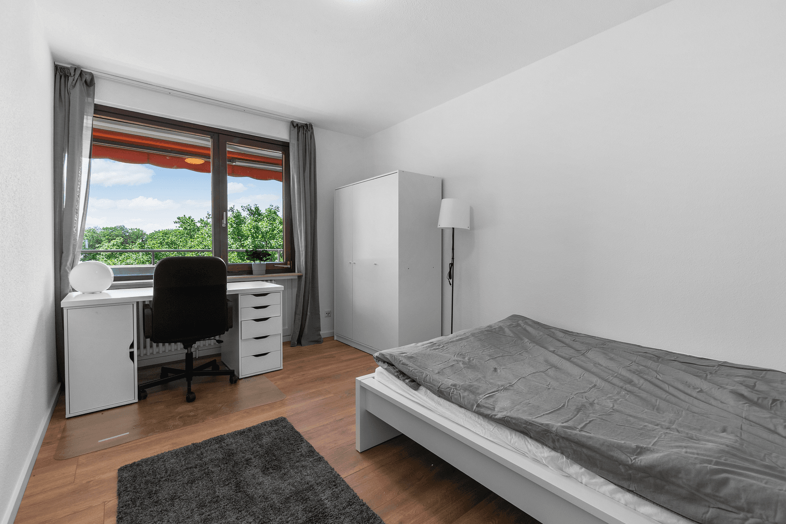 Pronájem bytu 82 m², Im Mainfeld 40, Frankfurt am Main, Hessen Pronájem bytu 82 m², Im Mainfeld 40, Frankfurt am Main, Hessen