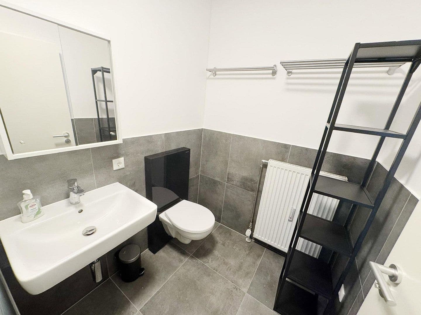 Pronájem bytu 14 m², Brieger Straße 9, München, Bavorsko Pronájem bytu 14 m², Brieger Straße 9, München, Bavorsko