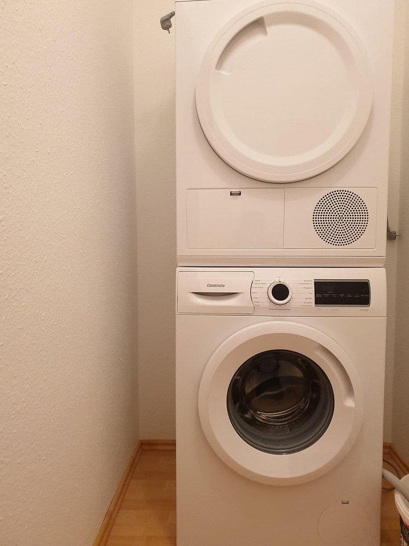 Pronájem bytu 1+kk 39 m², Weinsberg, Bádensko-Württembersko Pronájem bytu 1+kk 39 m², Weinsberg, Bádensko-Württembersko