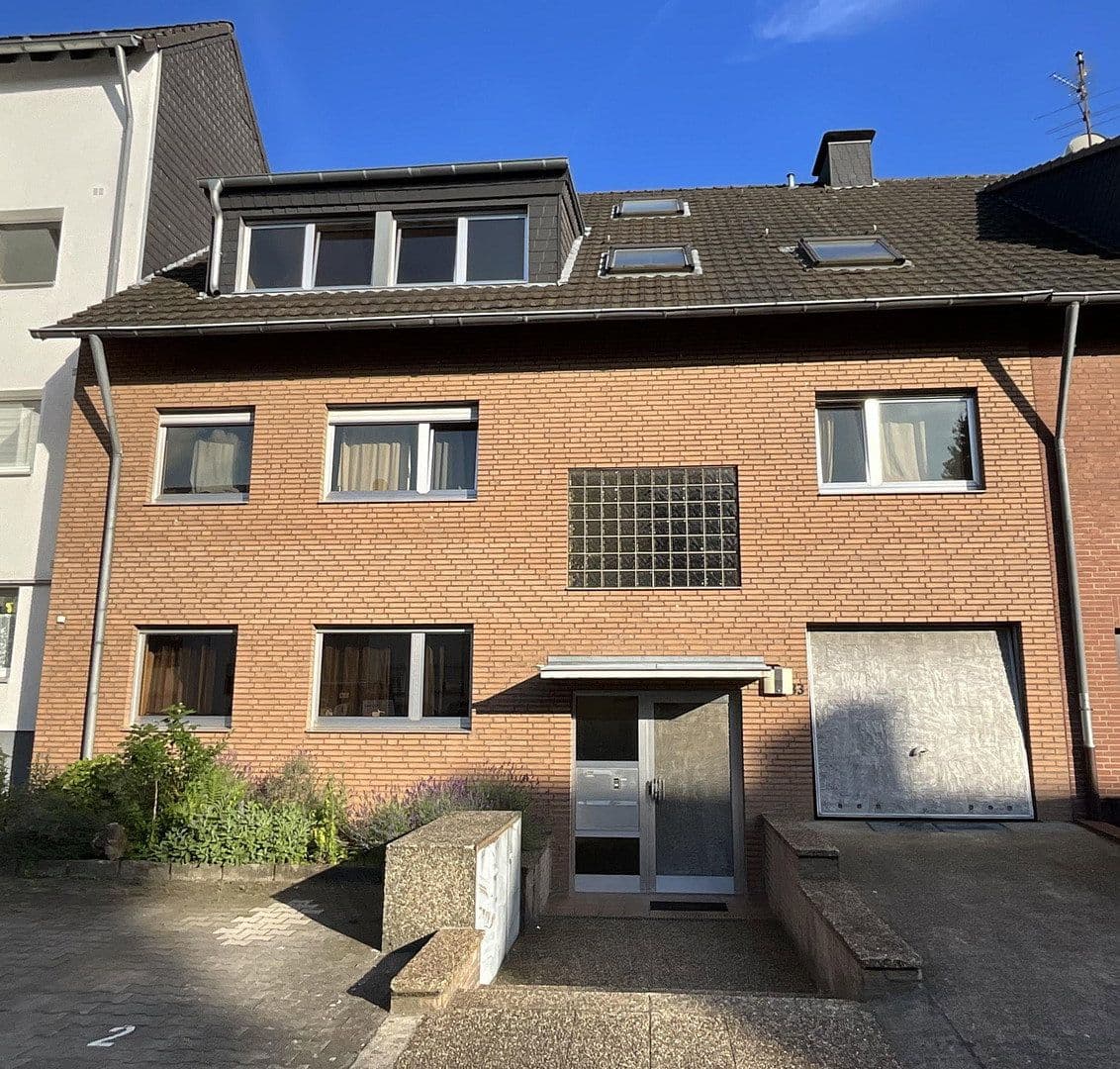 Prodej domu 304 m², pozemek 477 m², Köln, Severní Porýní-Vestfálsko Prodej domu 304 m², pozemek 477 m², Köln, Severní Porýní-Vestfálsko