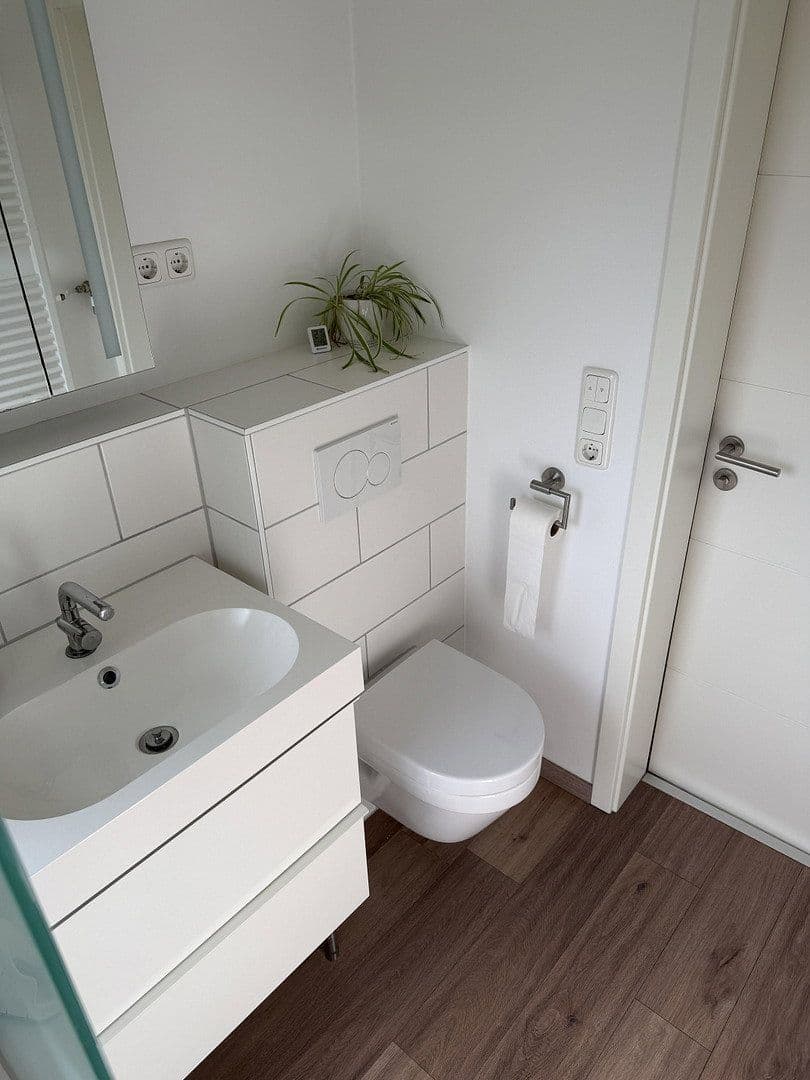 Prodej bytu 3+1 68 m², Mertener Straße 9, Brühl, Severní Porýní-Vestfálsko Prodej bytu 3+1 68 m², Mertener Straße 9, Brühl, Severní Porýní-Vestfálsko