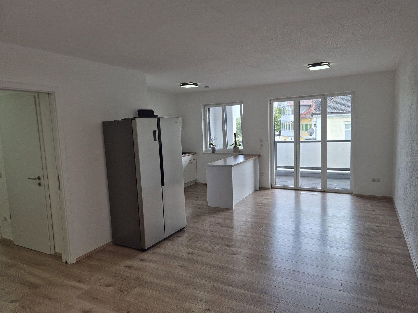 Pronájem bytu 3+1 86 m², Industriestrasse 1, Ergoldsbach, Bavorsko Pronájem bytu 3+1 86 m², Industriestrasse 1, Ergoldsbach, Bavorsko