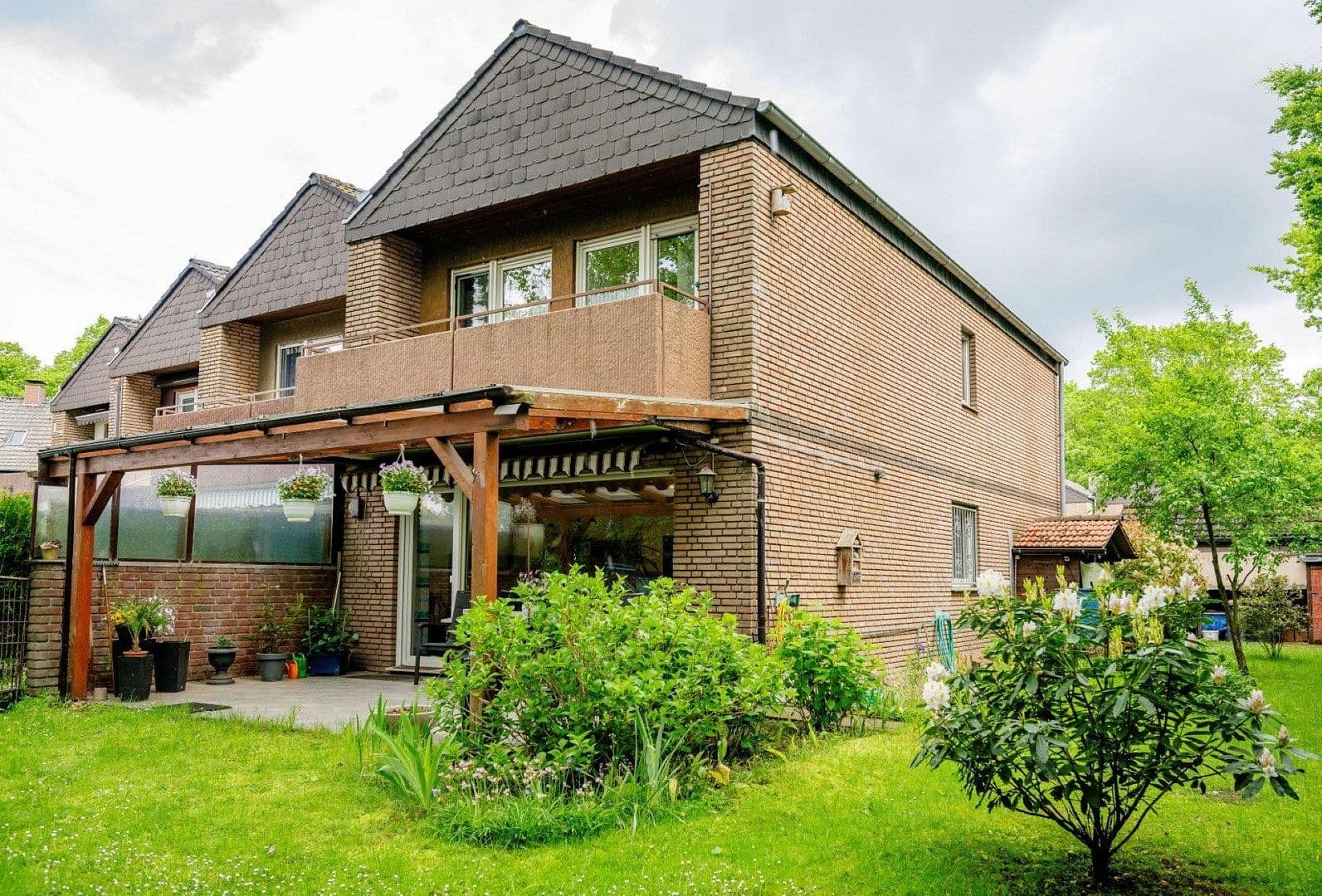 Prodej domu 113 m², pozemek 564 m², Marl, Severní Porýní-Vestfálsko Prodej domu 113 m², pozemek 564 m², Marl, Severní Porýní-Vestfálsko
