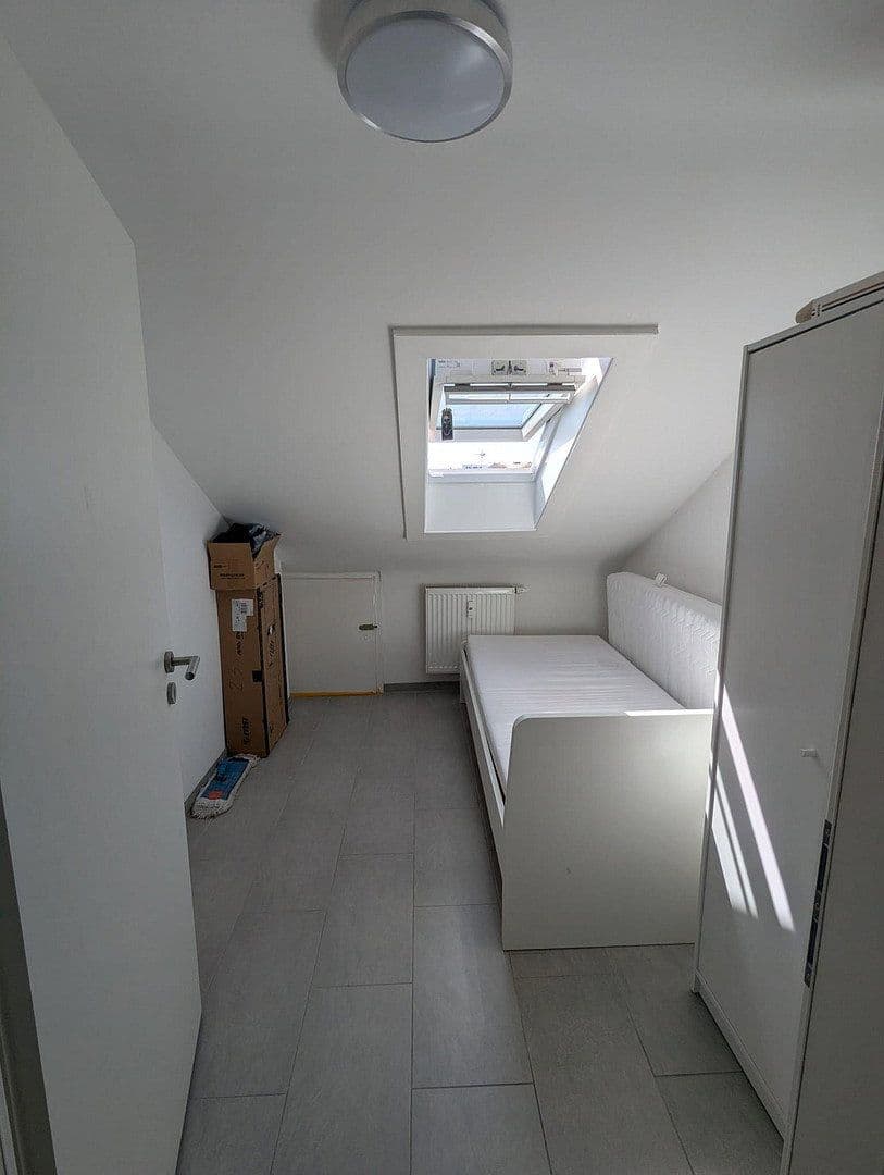 Pronájem bytu 3+1 53 m², Yorckstraße.15, Pforzheim, Bádensko-Württembersko Pronájem bytu 3+1 53 m², Yorckstraße.15, Pforzheim, Bádensko-Württembersko