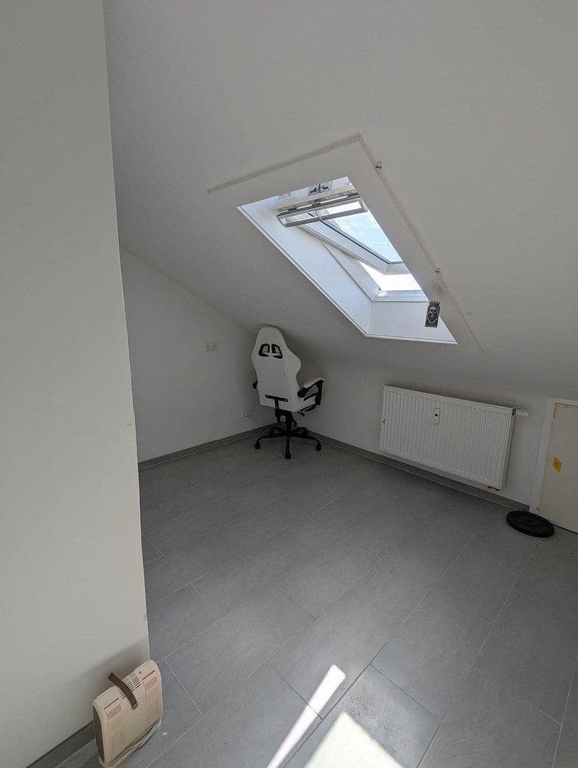 Pronájem bytu 3+1 53 m², Yorckstraße.15, Pforzheim, Bádensko-Württembersko Pronájem bytu 3+1 53 m², Yorckstraße.15, Pforzheim, Bádensko-Württembersko