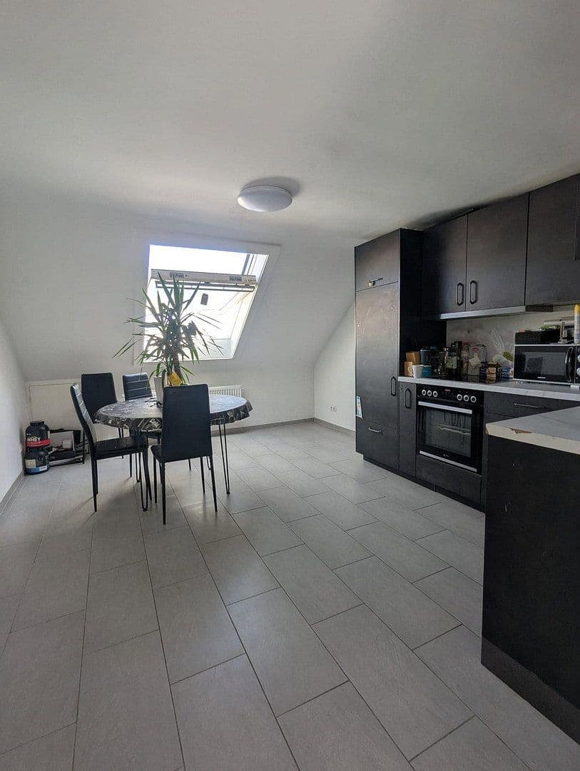 Pronájem bytu 3+1 53 m², Yorckstraße.15, Pforzheim, Bádensko-Württembersko Pronájem bytu 3+1 53 m², Yorckstraße.15, Pforzheim, Bádensko-Württembersko