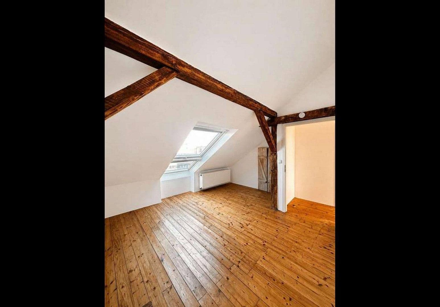 Pronájem bytu 4+1 105 m², Yorckstr, Düsseldorf, Severní Porýní-Vestfálsko Pronájem bytu 4+1 105 m², Yorckstr, Düsseldorf, Severní Porýní-Vestfálsko