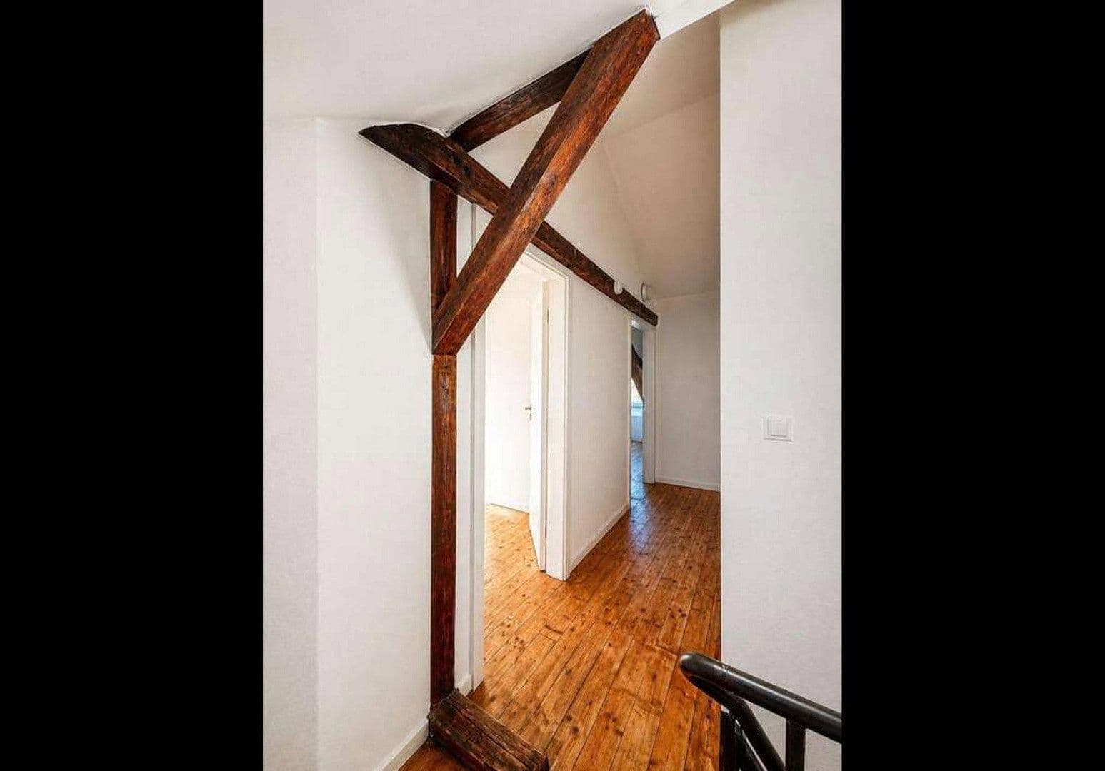 Pronájem bytu 4+1 105 m², Yorckstr, Düsseldorf, Severní Porýní-Vestfálsko Pronájem bytu 4+1 105 m², Yorckstr, Düsseldorf, Severní Porýní-Vestfálsko