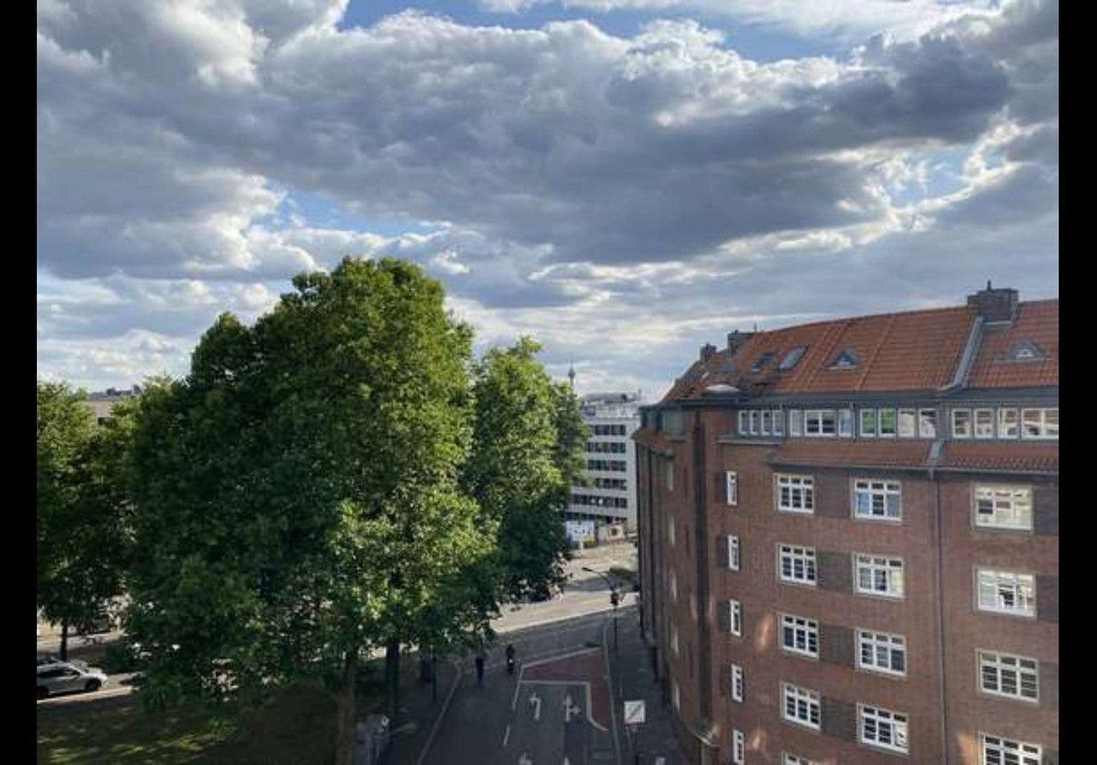 Pronájem bytu 4+1 105 m², Yorckstr, Düsseldorf, Severní Porýní-Vestfálsko Pronájem bytu 4+1 105 m², Yorckstr, Düsseldorf, Severní Porýní-Vestfálsko