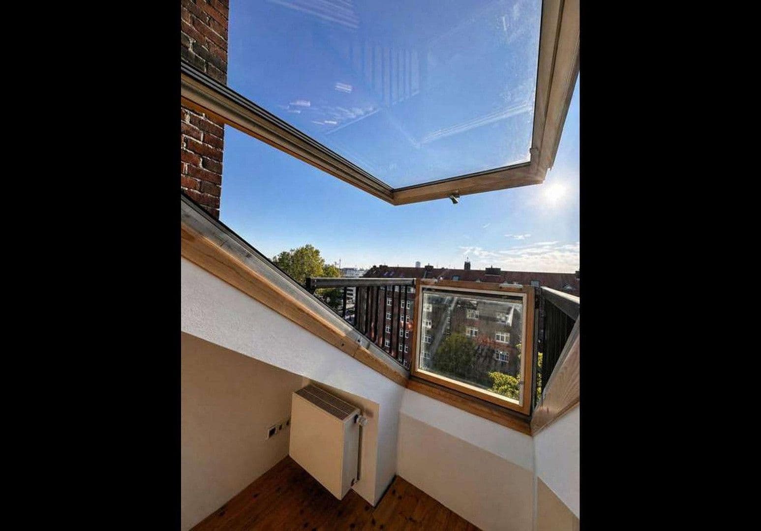 Pronájem bytu 4+1 105 m², Yorckstr, Düsseldorf, Severní Porýní-Vestfálsko Pronájem bytu 4+1 105 m², Yorckstr, Düsseldorf, Severní Porýní-Vestfálsko