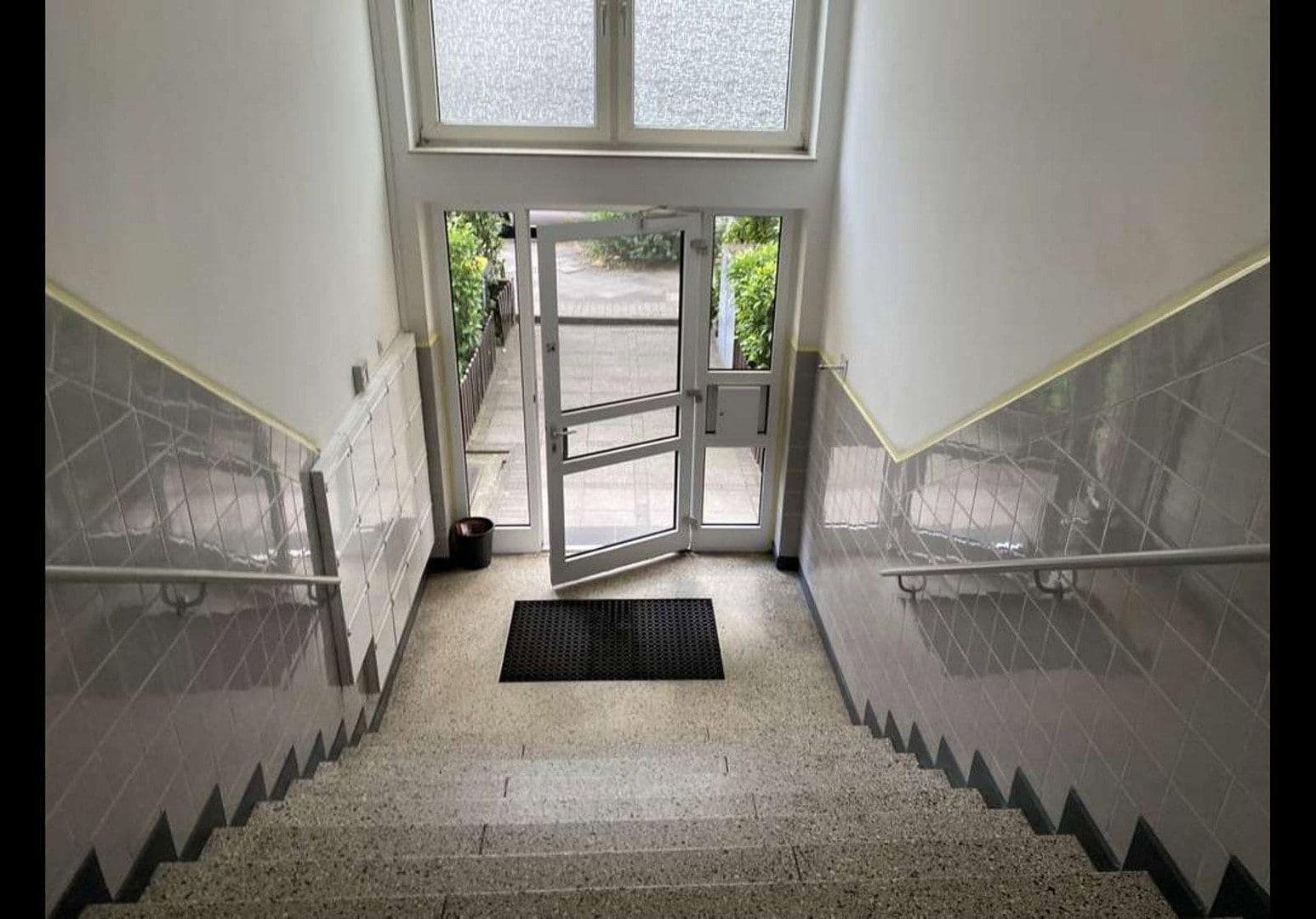 Pronájem bytu 4+1 105 m², Yorckstr, Düsseldorf, Severní Porýní-Vestfálsko Pronájem bytu 4+1 105 m², Yorckstr, Düsseldorf, Severní Porýní-Vestfálsko