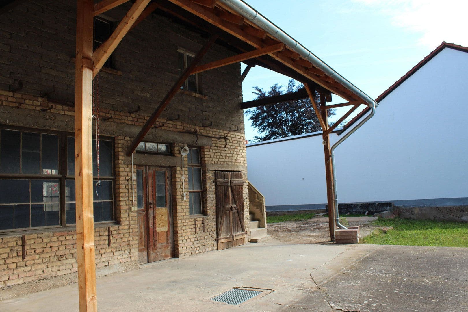 Prodej domu 117 m², pozemek 465 m², Langenlonsheim, Porýní-Falc Prodej domu 117 m², pozemek 465 m², Langenlonsheim, Porýní-Falc
