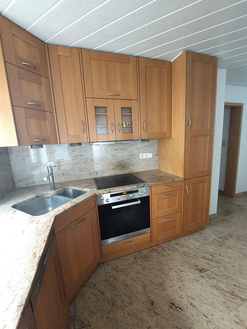 Prodej domu 117 m², pozemek 465 m², Langenlonsheim, Porýní-Falc Prodej domu 117 m², pozemek 465 m², Langenlonsheim, Porýní-Falc