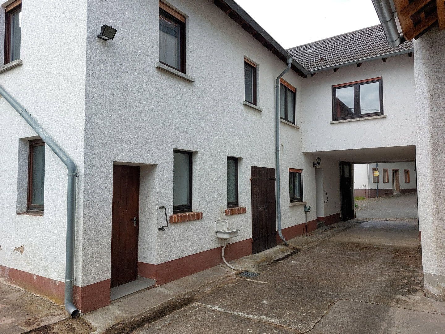 Prodej domu 117 m², pozemek 465 m², Langenlonsheim, Porýní-Falc Prodej domu 117 m², pozemek 465 m², Langenlonsheim, Porýní-Falc