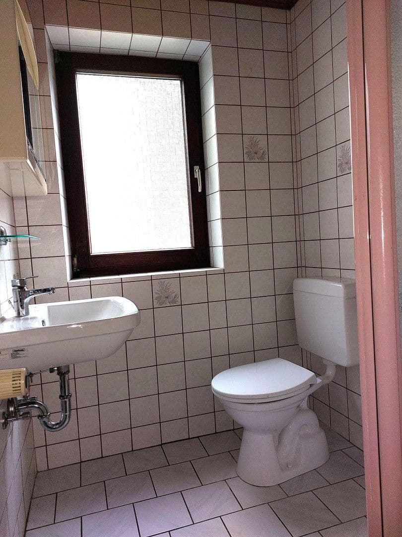 Prodej domu 117 m², pozemek 465 m², Langenlonsheim, Porýní-Falc Prodej domu 117 m², pozemek 465 m², Langenlonsheim, Porýní-Falc