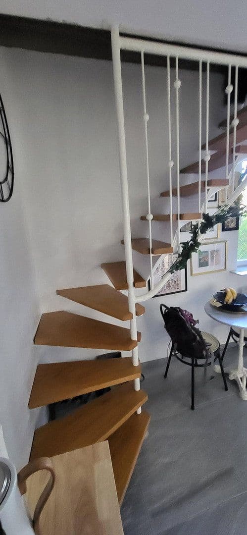 Pronájem bytu 3+1 80 m², Oberer Wingertweg 8, Baden-Württemberg - Pforzheim, Bádensko-Württembersko Pronájem bytu 3+1 80 m², Oberer Wingertweg 8, Baden-Württemberg - Pforzheim, Bádensko-Württembersko