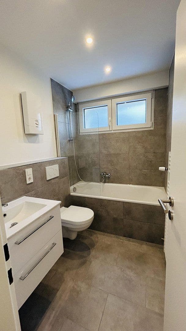 Prodej bytu 1+kk 35 m², Dortmund, Severní Porýní-Vestfálsko Prodej bytu 1+kk 35 m², Dortmund, Severní Porýní-Vestfálsko