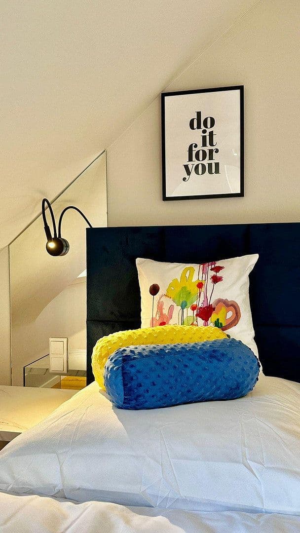 Pronájem bytu 4+1 71 m², Oberbilker Allee, 39, Düsseldorf, Severní Porýní-Vestfálsko Pronájem bytu 4+1 71 m², Oberbilker Allee, 39, Düsseldorf, Severní Porýní-Vestfálsko