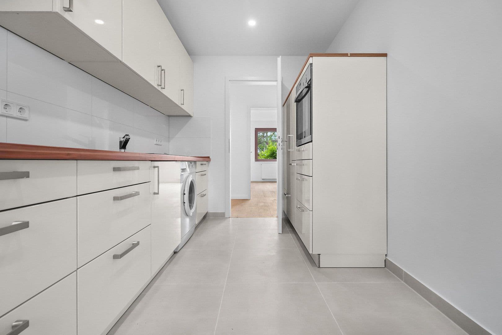 Pronájem bytu 4+1 85 m², Bremen, Bremen Pronájem bytu 4+1 85 m², Bremen, Bremen