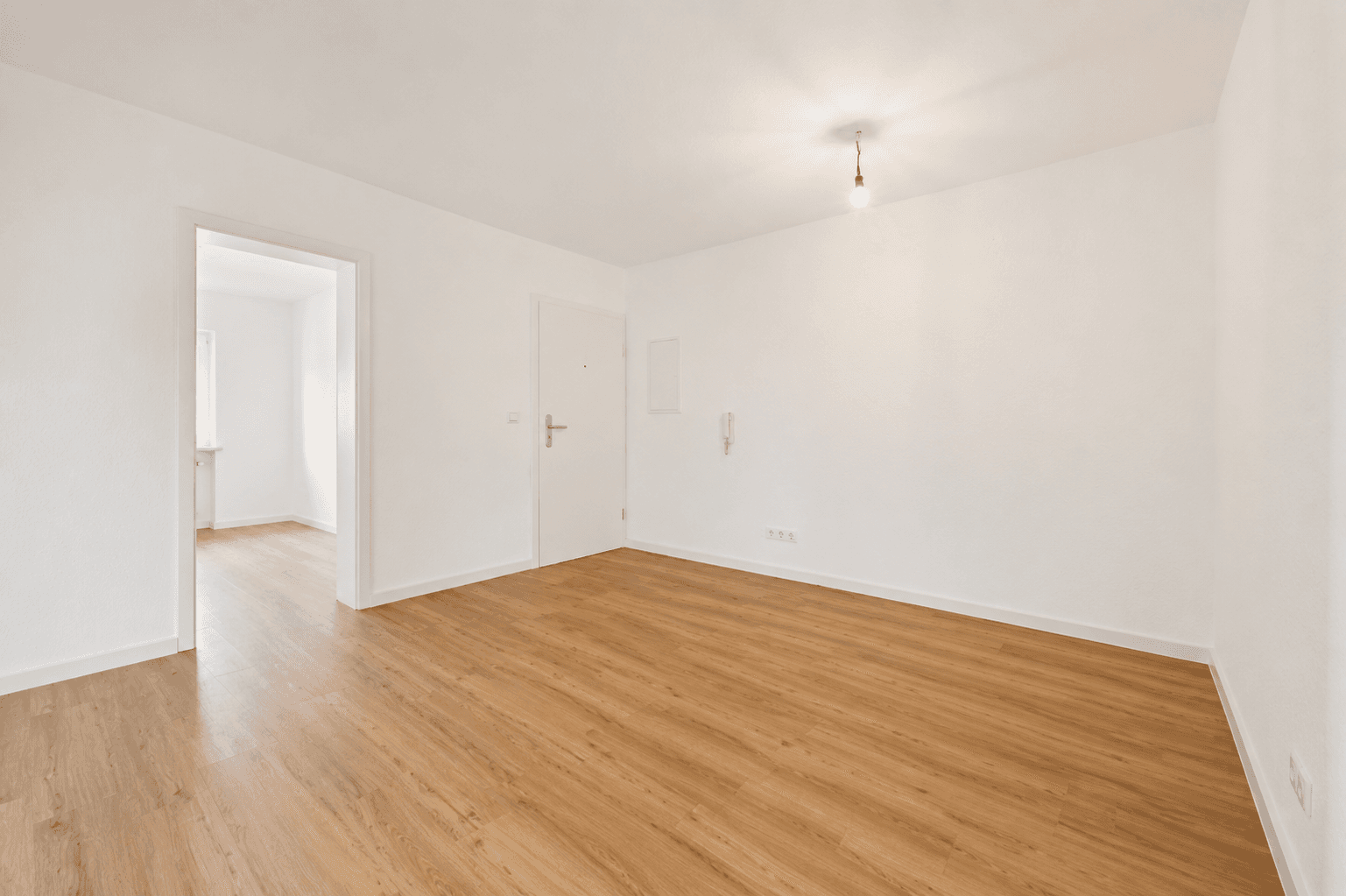 Pronájem bytu 3+1 86 m², Wiesbaden, Hessen Pronájem bytu 3+1 86 m², Wiesbaden, Hessen