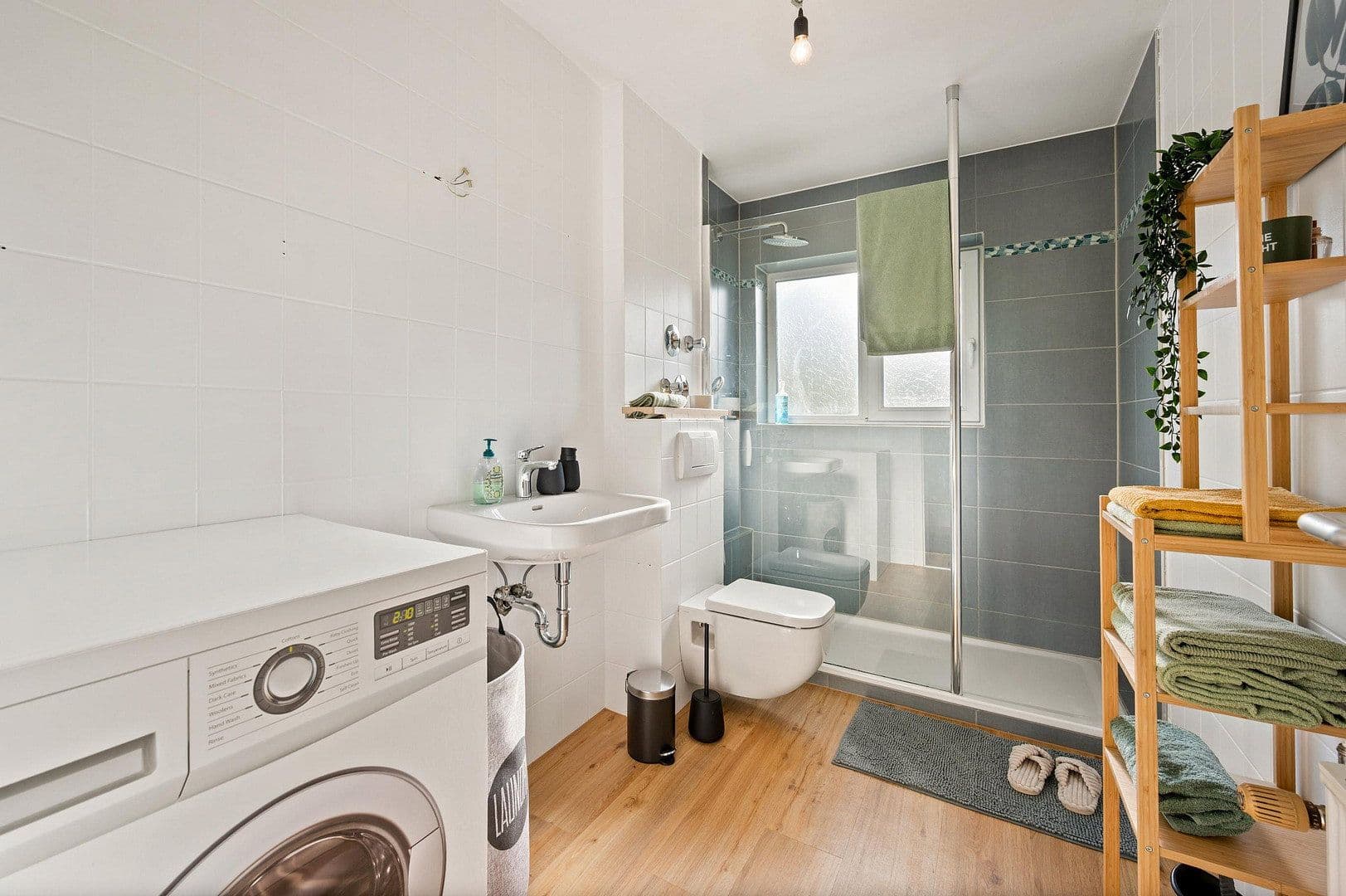 Pronájem bytu 3+1 86 m², Wiesbaden, Hessen Pronájem bytu 3+1 86 m², Wiesbaden, Hessen