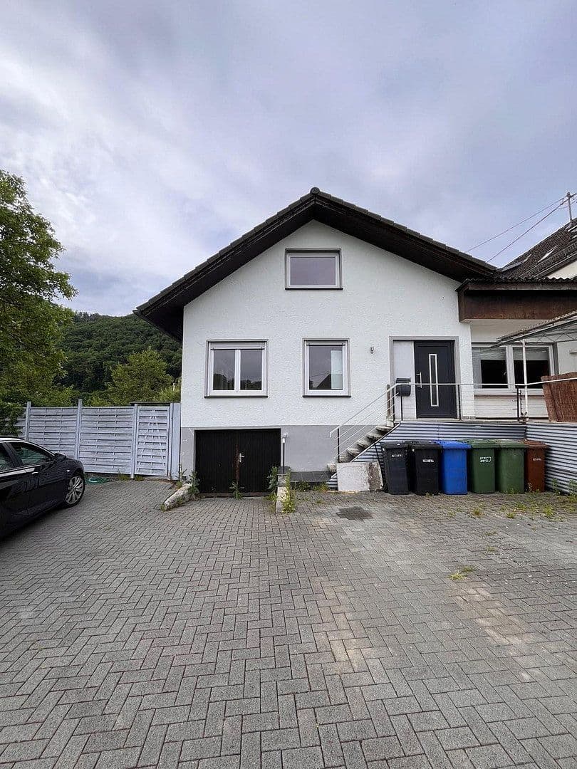 Pronájem domu 125 m², pozemek 1 m², Roßbach (Wied), Porýní-Falc Pronájem domu 125 m², pozemek 1 m², Roßbach (Wied), Porýní-Falc