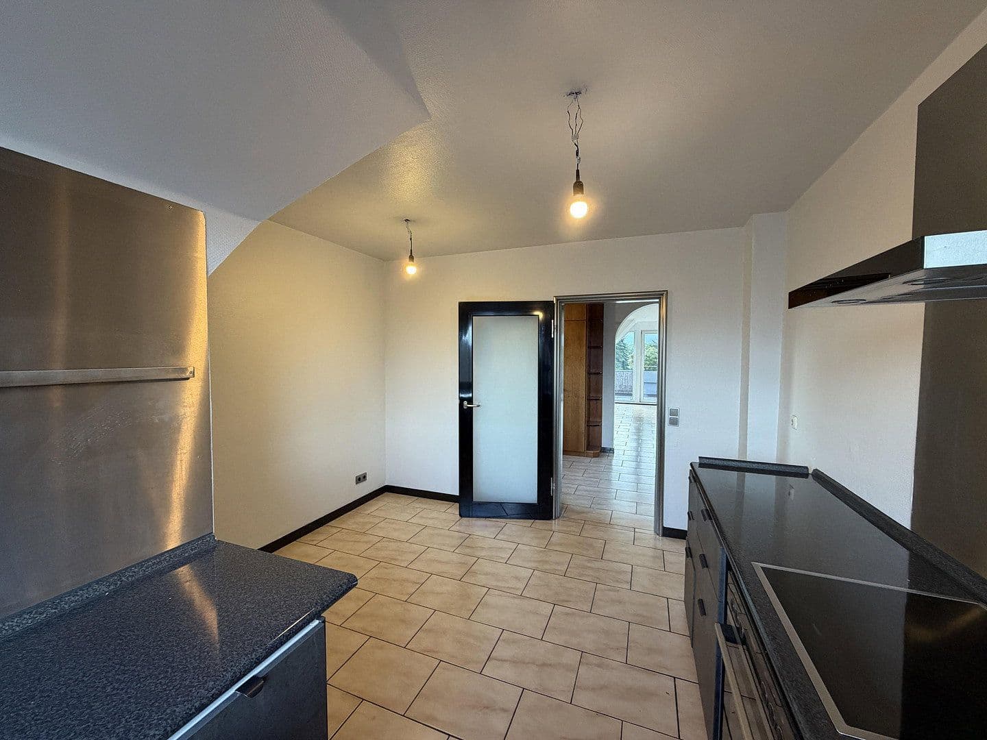 Prodej bytu 3+kk 105 m², Oberhausen, Severní Porýní-Vestfálsko Prodej bytu 3+kk 105 m², Oberhausen, Severní Porýní-Vestfálsko