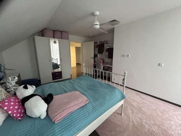 Prodej domu 258 m², pozemek 1.080 m², Welzheim, Bádensko-Württembersko Prodej domu 258 m², pozemek 1.080 m², Welzheim, Bádensko-Württembersko
