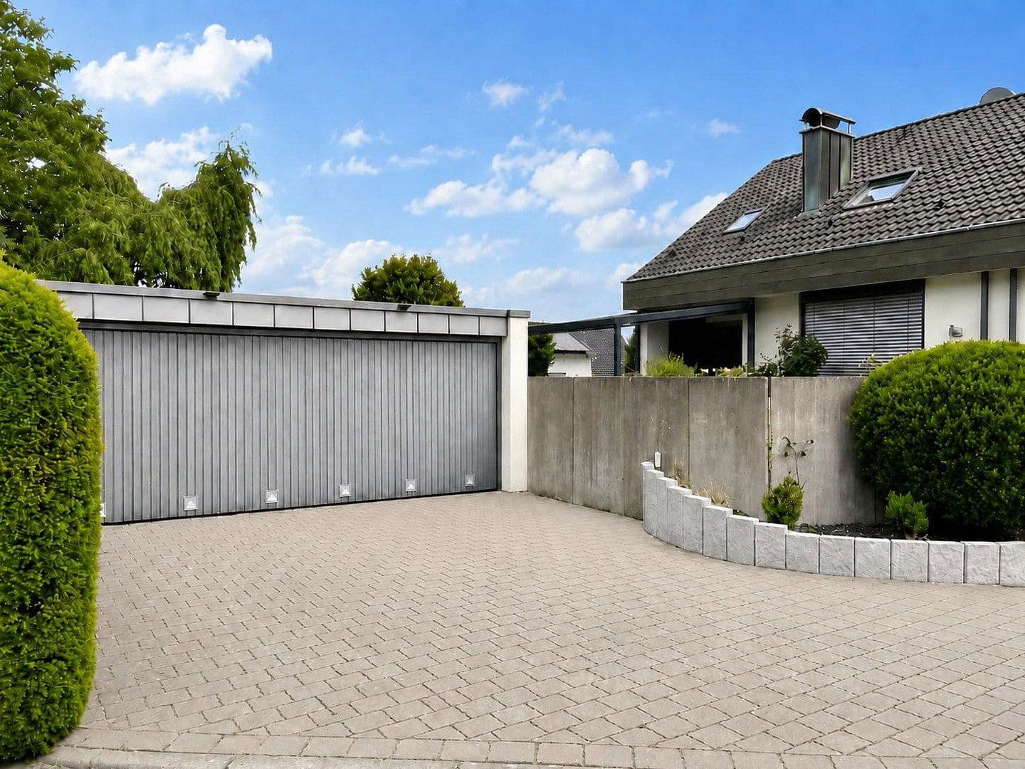 Prodej domu 258 m², pozemek 1.080 m², Welzheim, Bádensko-Württembersko Prodej domu 258 m², pozemek 1.080 m², Welzheim, Bádensko-Württembersko