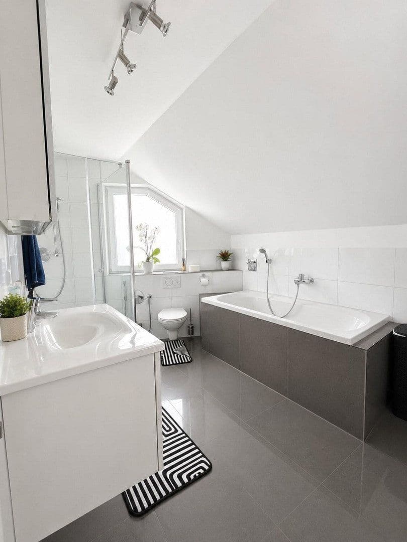 Prodej domu 258 m², pozemek 1.080 m², Welzheim, Bádensko-Württembersko Prodej domu 258 m², pozemek 1.080 m², Welzheim, Bádensko-Württembersko
