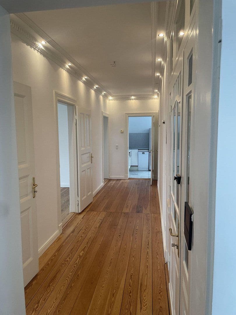 Prodej bytu 4+1 95 m², Prieser Strand 14, Kiel-Friedrichsort, Šlesvicko-Holštýnsko Prodej bytu 4+1 95 m², Prieser Strand 14, Kiel-Friedrichsort, Šlesvicko-Holštýnsko