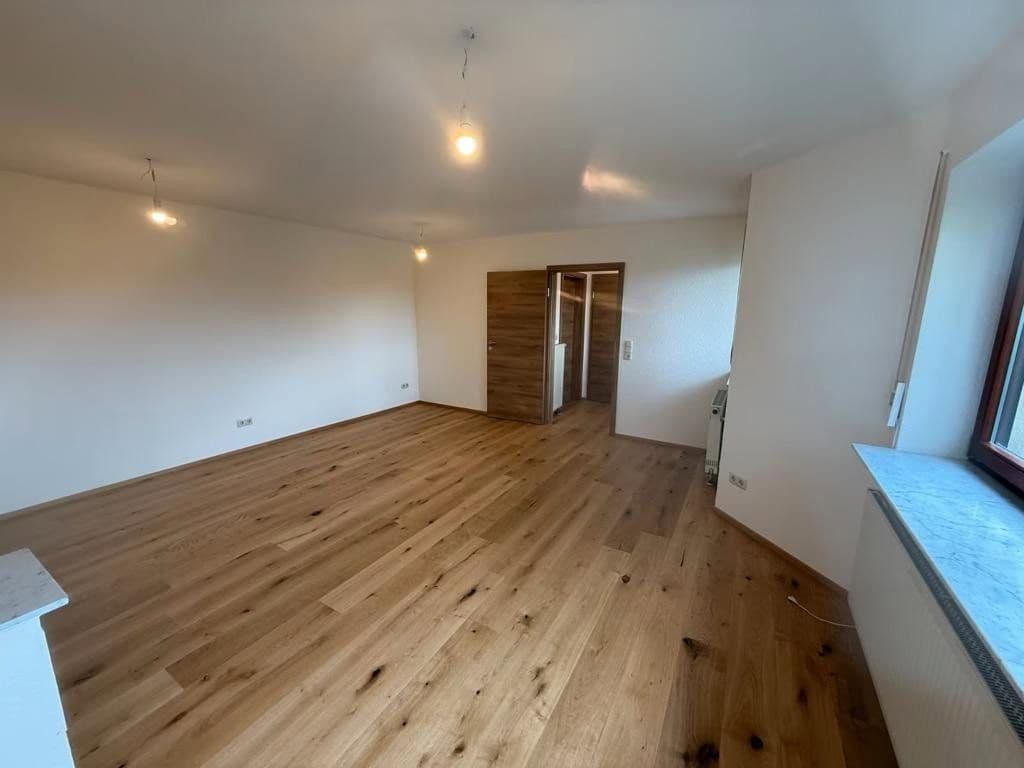 Prodej domu 180 m², pozemek 624 m², Sommerhausen, Bavorsko Prodej domu 180 m², pozemek 624 m², Sommerhausen, Bavorsko