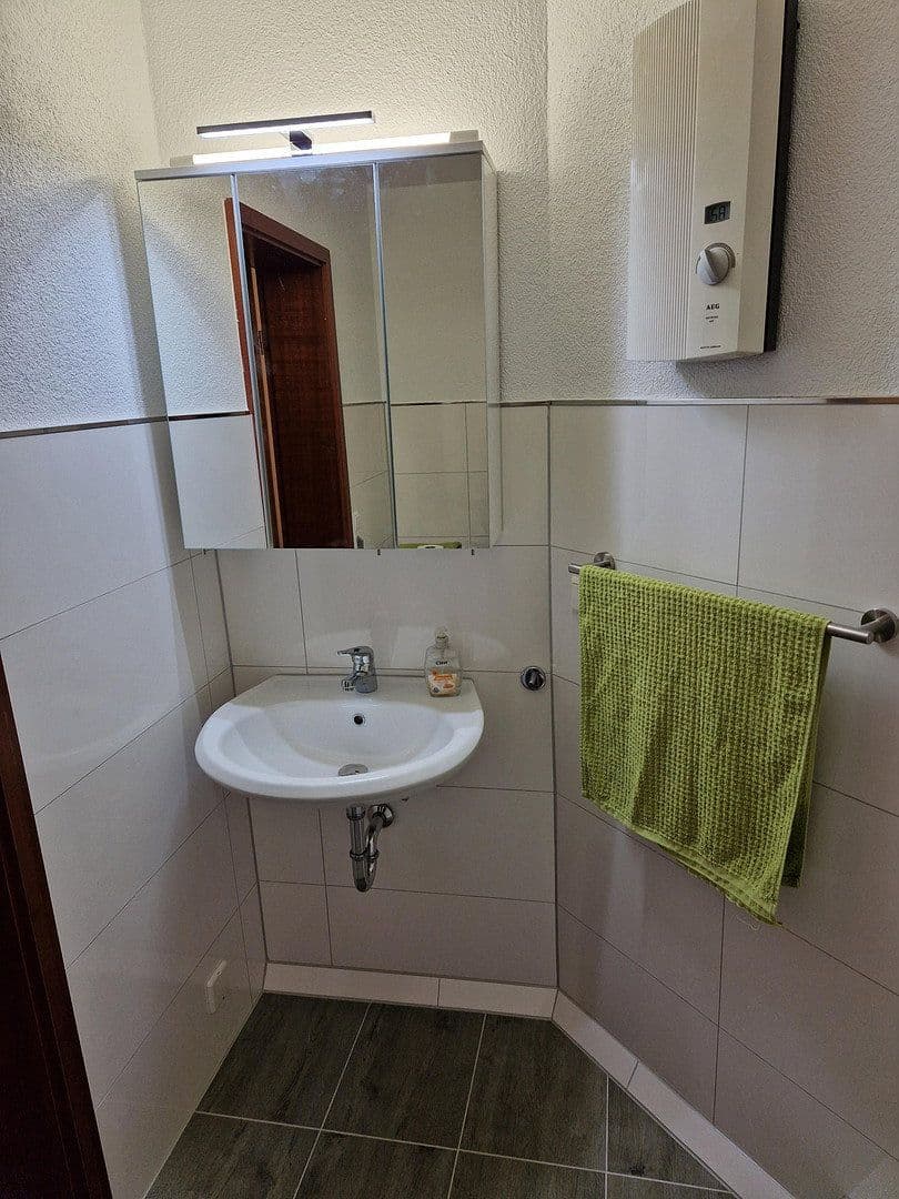 Pronájem bytu 2+1 33 m², Schlosserstr. 16, Rastatt, Bádensko-Württembersko Pronájem bytu 2+1 33 m², Schlosserstr. 16, Rastatt, Bádensko-Württembersko