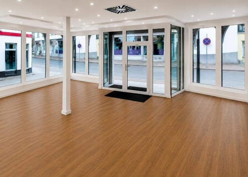 Pronájem nebytového prostoru 120 m², Kreuzgasse 24, Usingen, Hessen Pronájem nebytového prostoru 120 m², Kreuzgasse 24, Usingen, Hessen