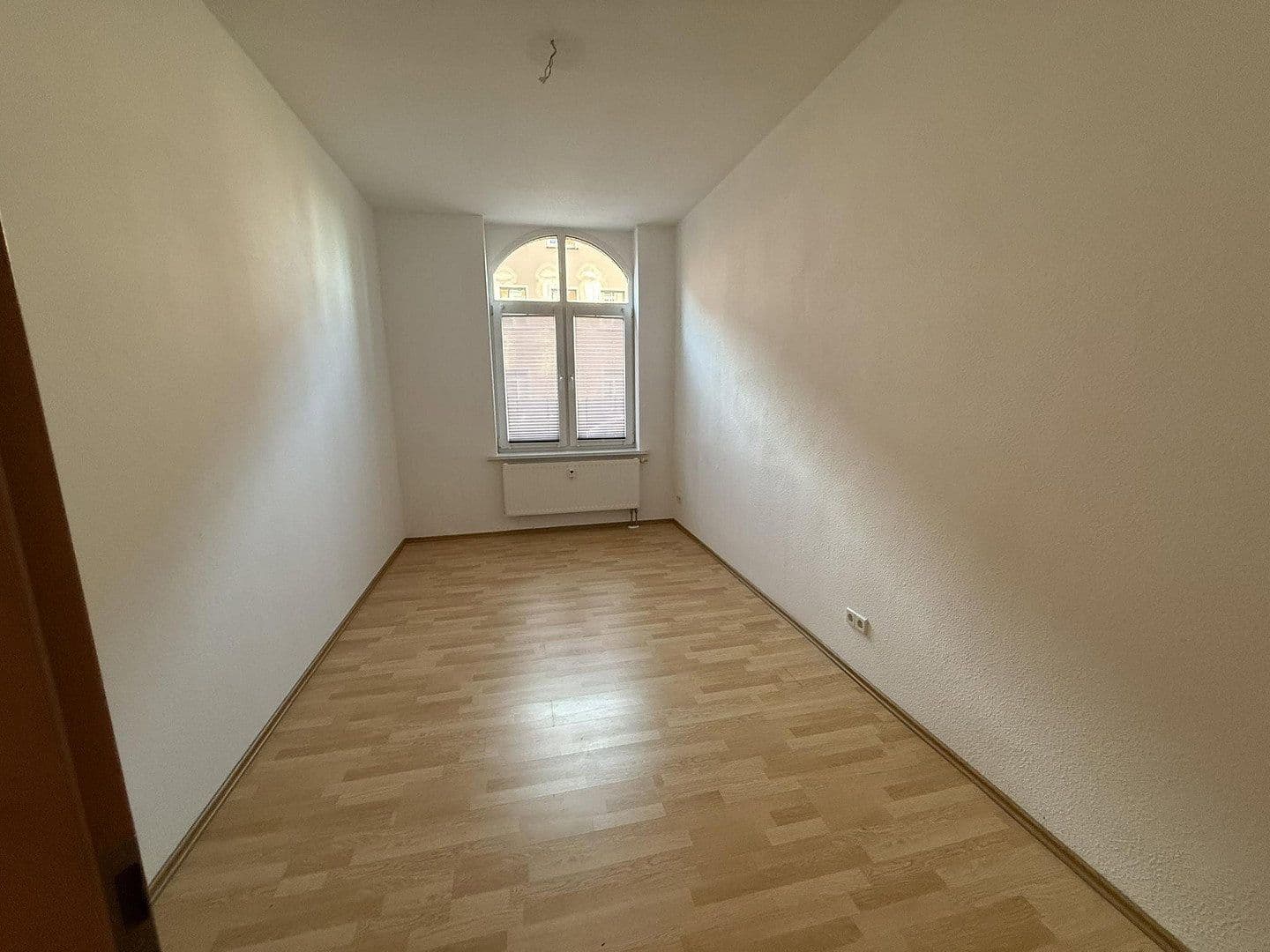 Pronájem bytu 4+1 111 m², Marienstraße 20, Markranstädt, Sasko Pronájem bytu 4+1 111 m², Marienstraße 20, Markranstädt, Sasko